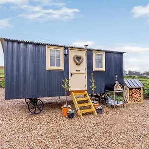 The Lambing Shed Ryhill